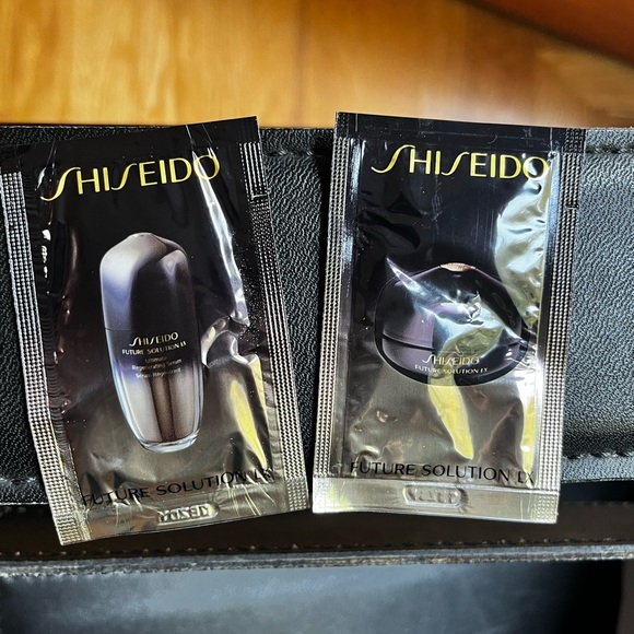 Shiseido skincare and foundation samples bundle - Picture 8 of 12